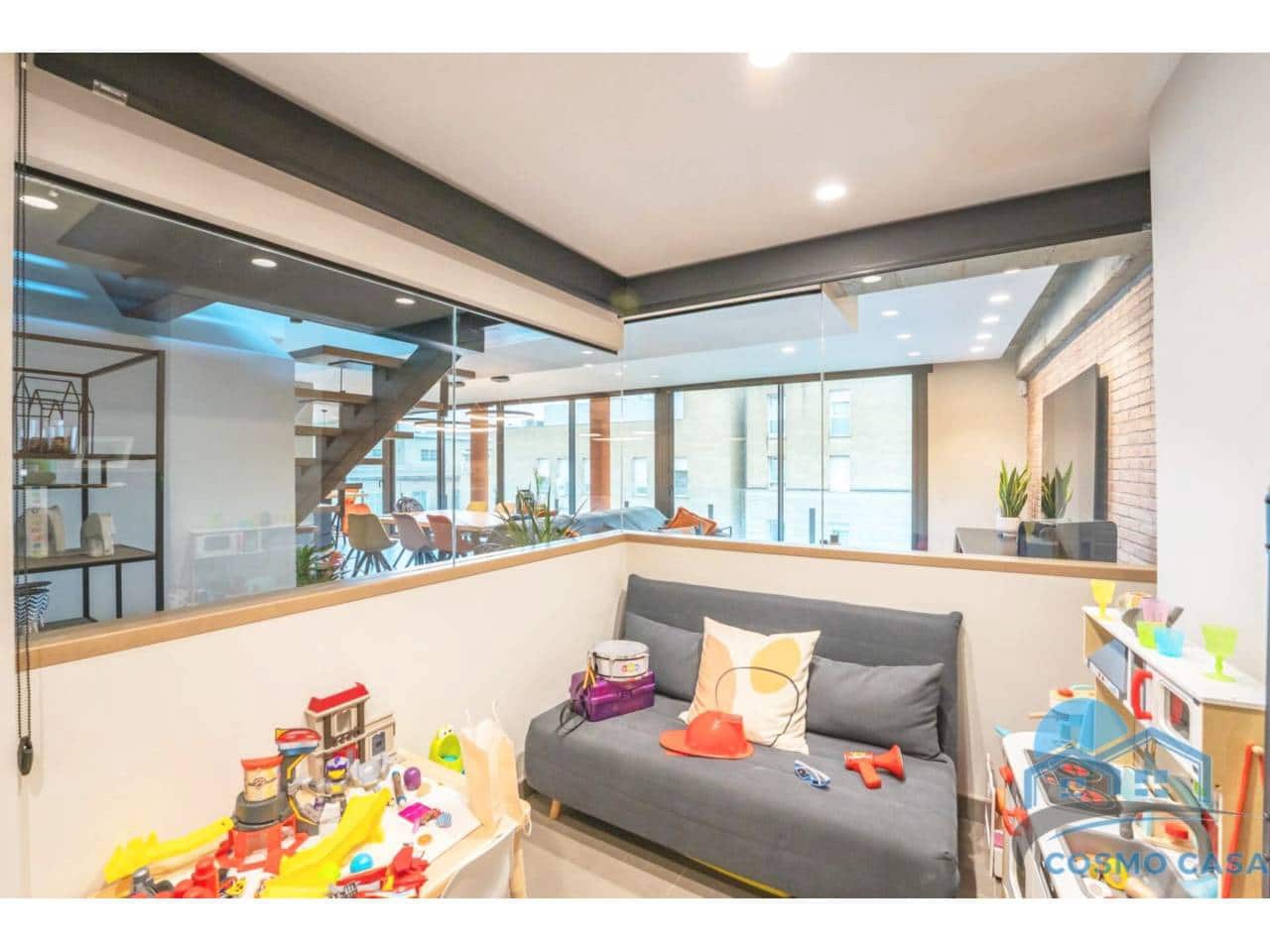 4 bedroom Flat for sale in Reus with pool garage - € 1,290,000 (Ref: 9450350)