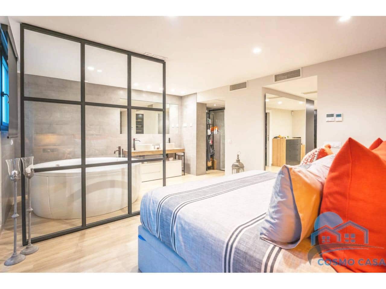 4 bedroom Flat for sale in Reus with pool garage - € 1,290,000 (Ref: 9450350)