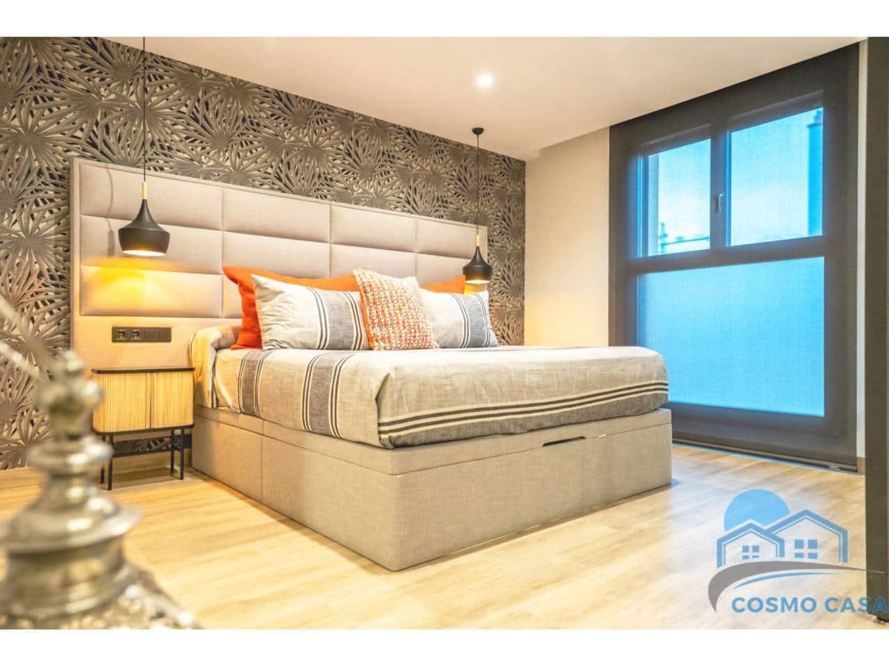 4 bedroom Flat for sale in Reus with pool garage - € 1,290,000 (Ref: 9450350)