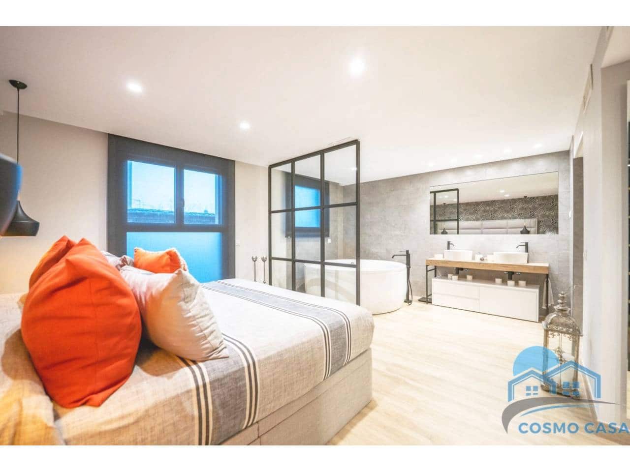 4 bedroom Flat for sale in Reus with pool garage - € 1,290,000 (Ref: 9450350)