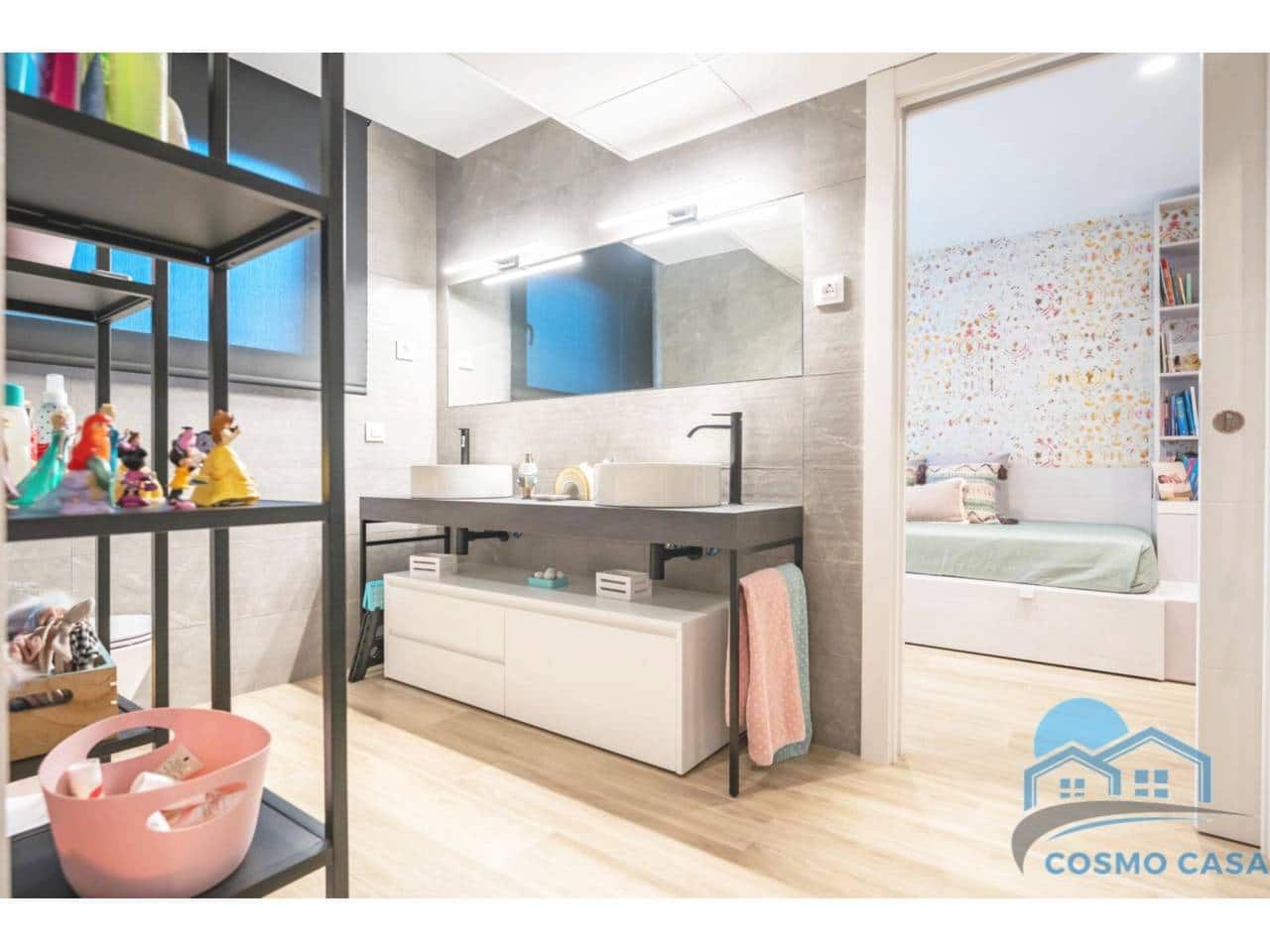 4 bedroom Flat for sale in Reus with pool garage - € 1,290,000 (Ref: 9450350)