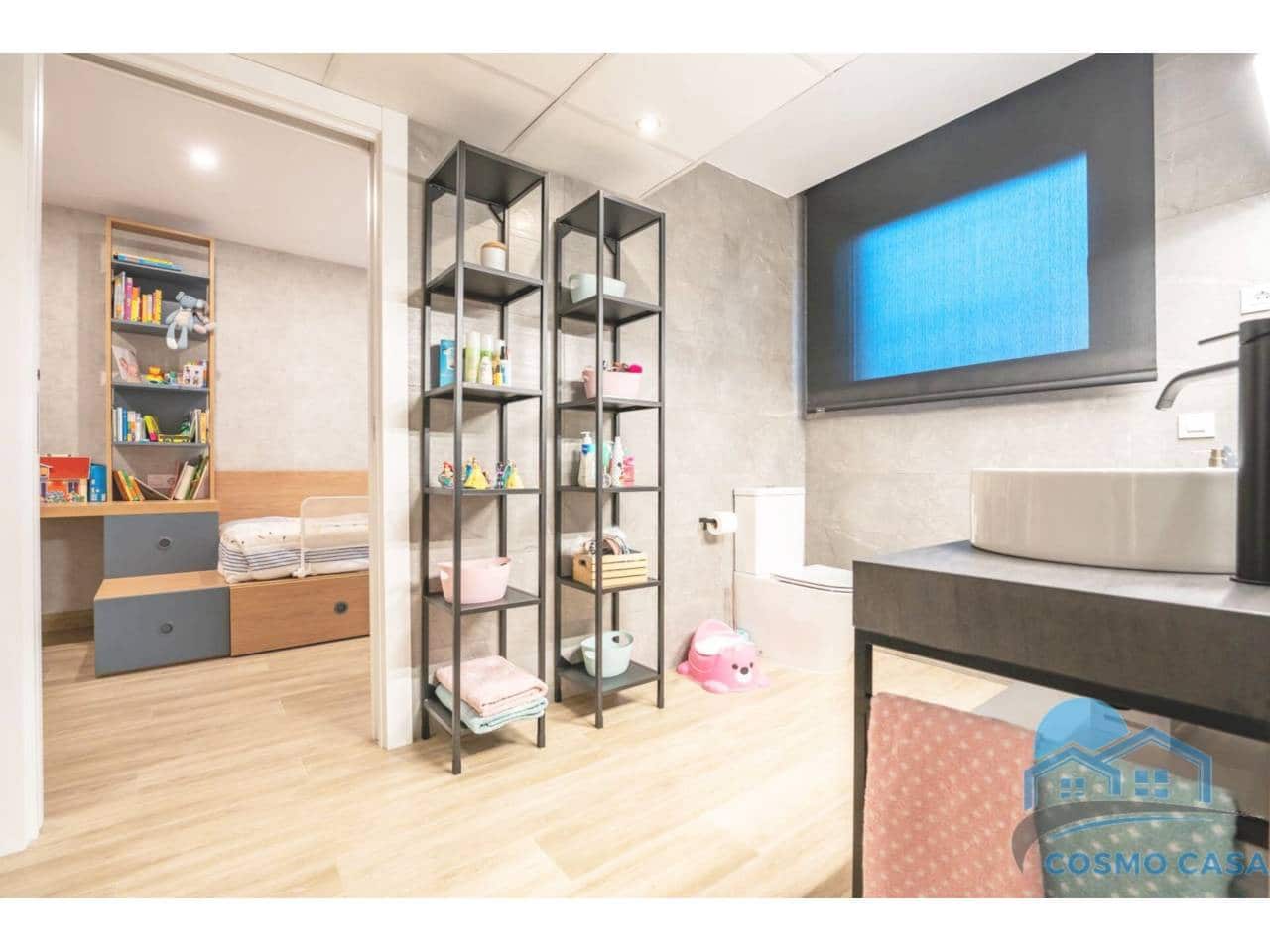 4 bedroom Flat for sale in Reus with pool garage - € 1,290,000 (Ref: 9450350)