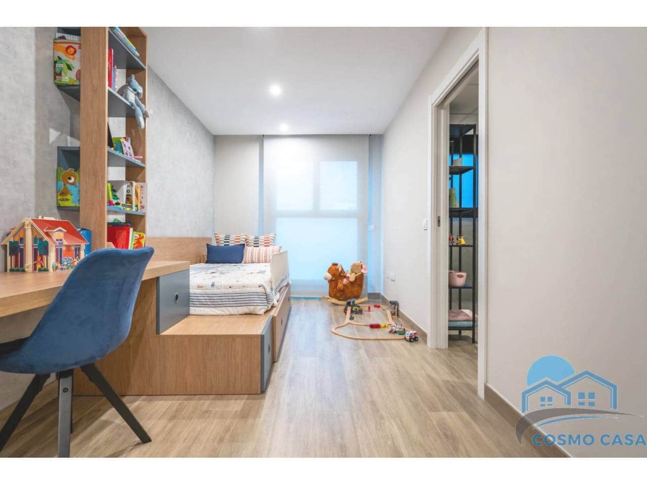 4 bedroom Flat for sale in Reus with pool garage - € 1,290,000 (Ref: 9450350)