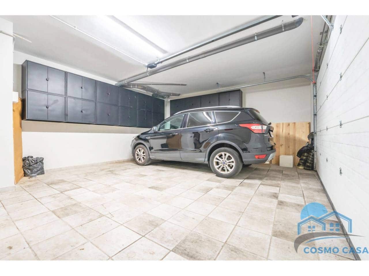 4 bedroom Flat for sale in Reus with pool garage - € 1,290,000 (Ref: 9450350)