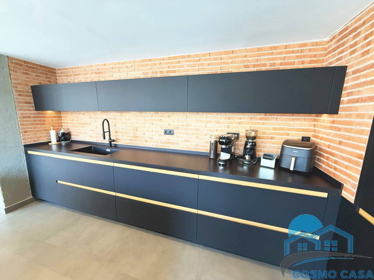 4 bedroom Flat for sale in Reus with pool garage - € 1,290,000 (Ref: 9450350)