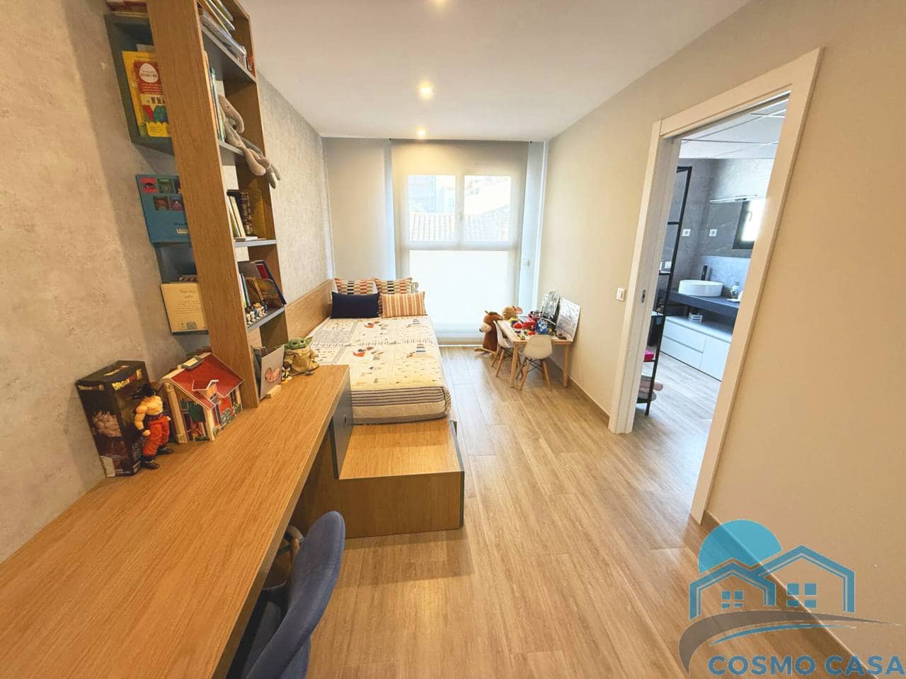 4 bedroom Flat for sale in Reus with pool garage - € 1,290,000 (Ref: 9450350)