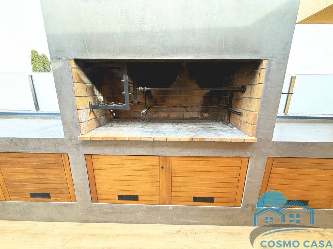 4 bedroom Flat for sale in Reus with pool garage - € 1,290,000 (Ref: 9450350)