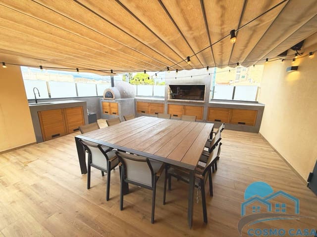 4 bedroom Flat for sale in Reus with pool garage - € 1,290,000 (Ref: 9450350)