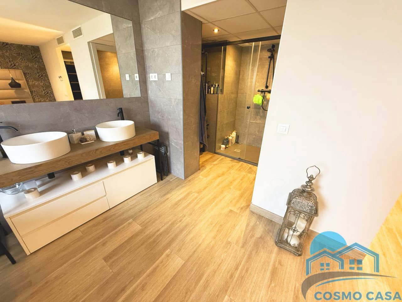 4 bedroom Flat for sale in Reus with pool garage - € 1,290,000 (Ref: 9450350)