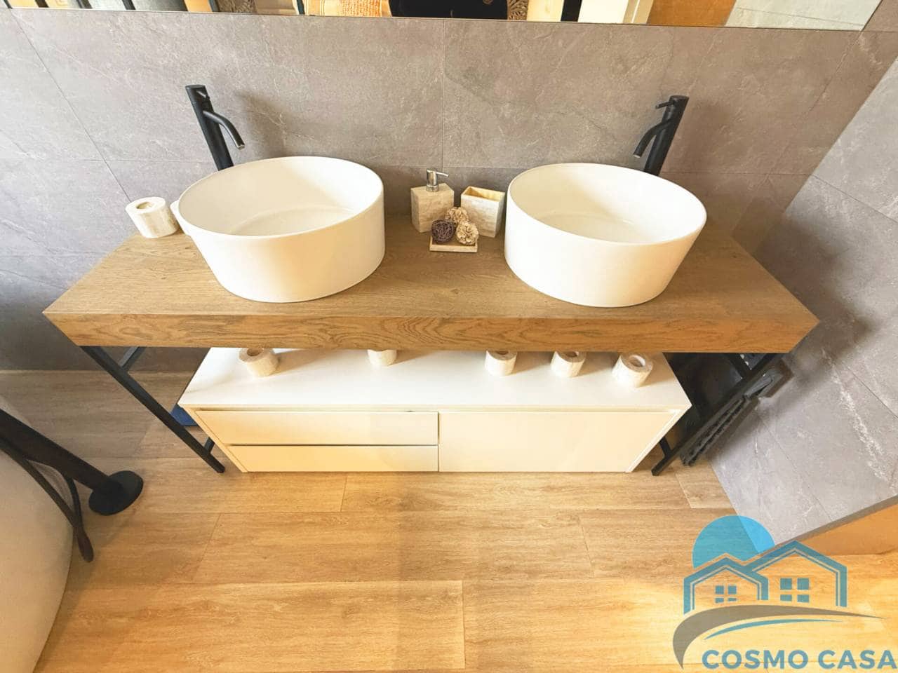 4 bedroom Flat for sale in Reus with pool garage - € 1,290,000 (Ref: 9450350)