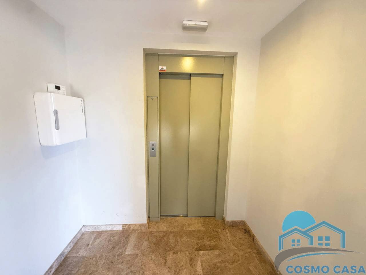 4 bedroom Flat for sale in Reus with pool garage - € 1,290,000 (Ref: 9450350)