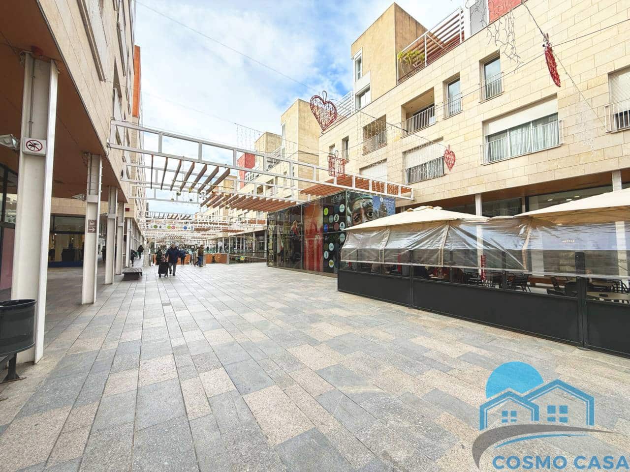 4 bedroom Flat for sale in Reus with pool garage - € 1,290,000 (Ref: 9450350)