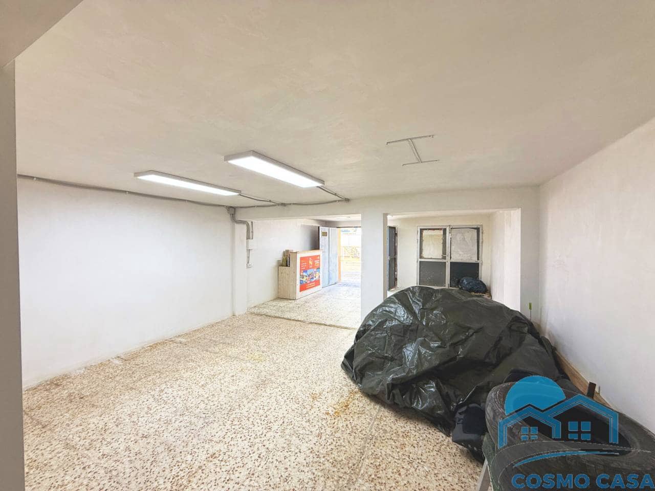 Local Comercial en Cambrils en venta con garaje - 85.000 € (Ref: 9481677)