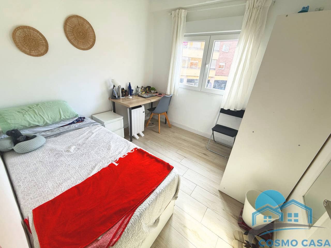 4 bedroom Flat for sale in Reus - € 140,000 (Ref: 9508196)