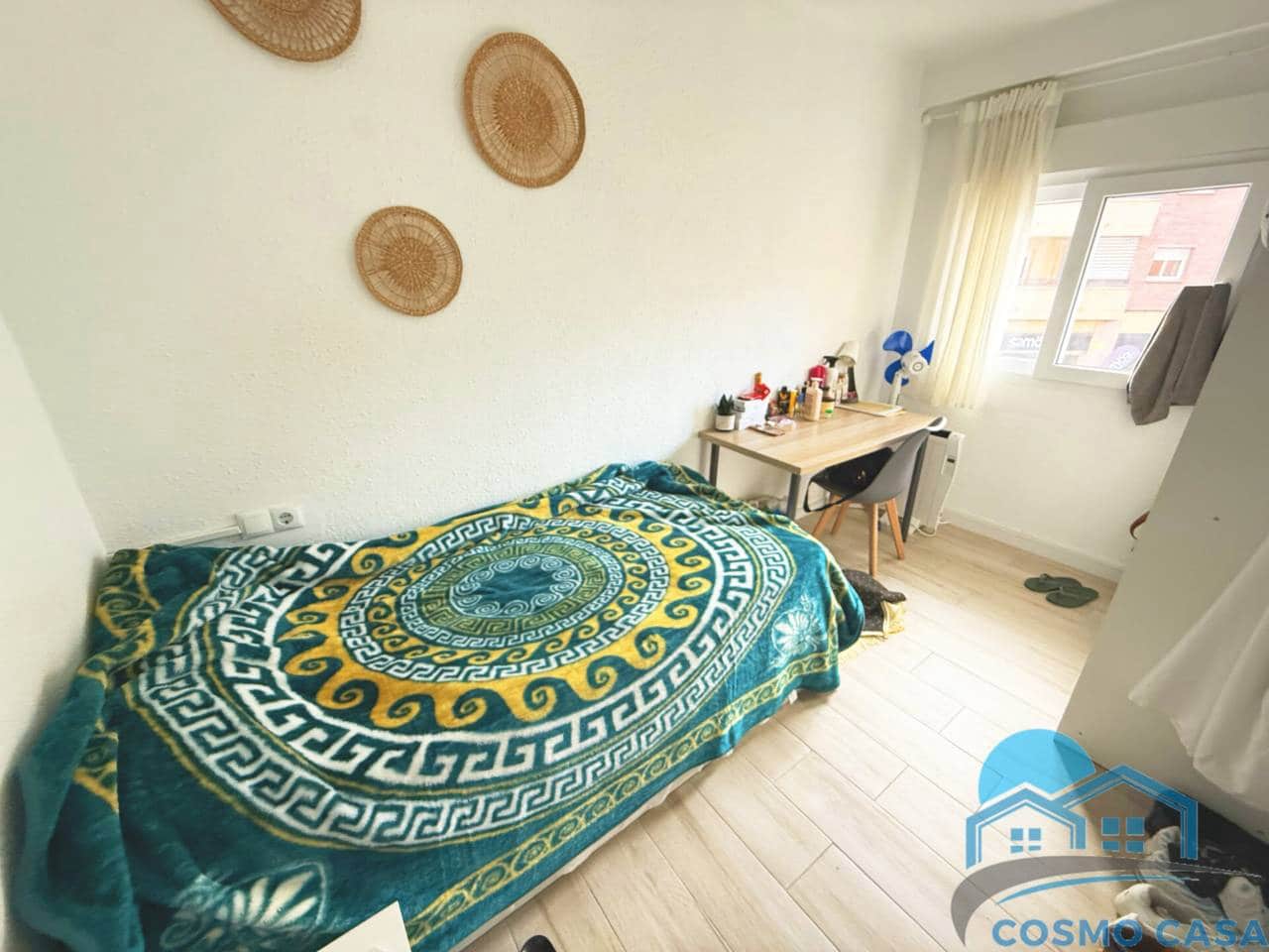 4 bedroom Flat for sale in Reus - € 140,000 (Ref: 9508196)