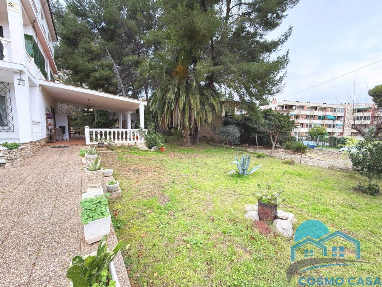 5 makuuhuone Huvila myytävänä paikassa Salou mukana 
autotalli - 499 000 € (Ref: 9554490)