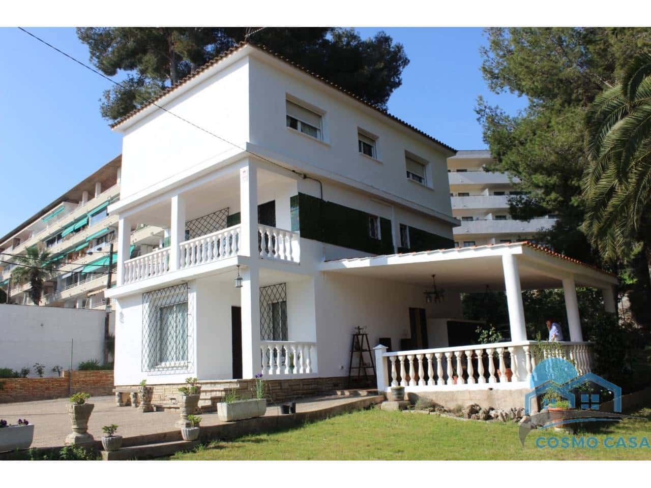 5 makuuhuone Huvila myytävänä paikassa Salou mukana 
autotalli - 499 000 € (Ref: 9554490)