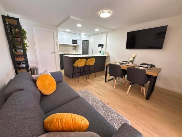 1 Zimmer Ferienwohnung in Salou mit Pool - 1.540 € (Ref: 9570349)