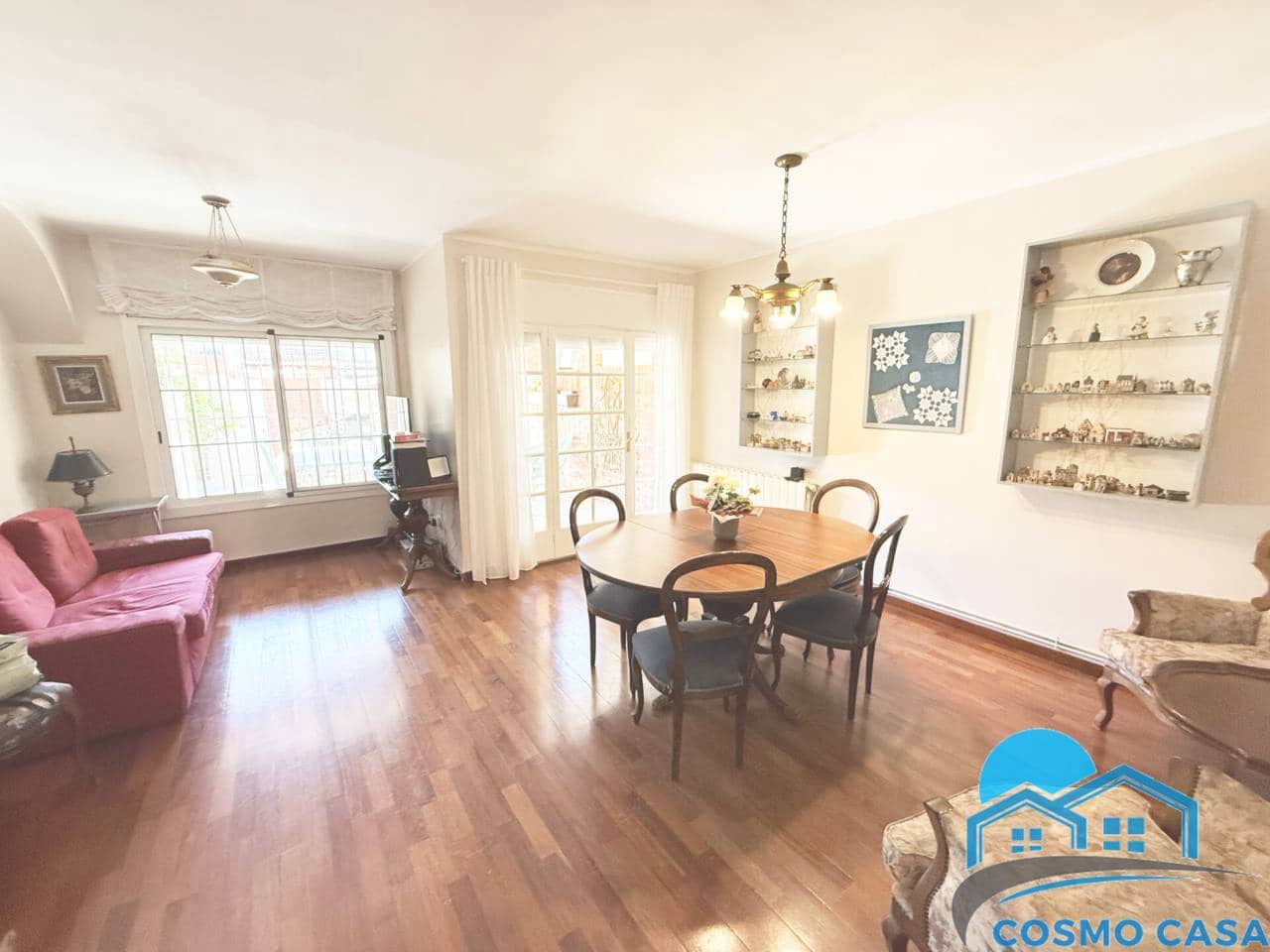 3 soveværelse Rækkehus til salg i Cambrils med swimmingpool garage - € 310.000 (Ref: 9747489)