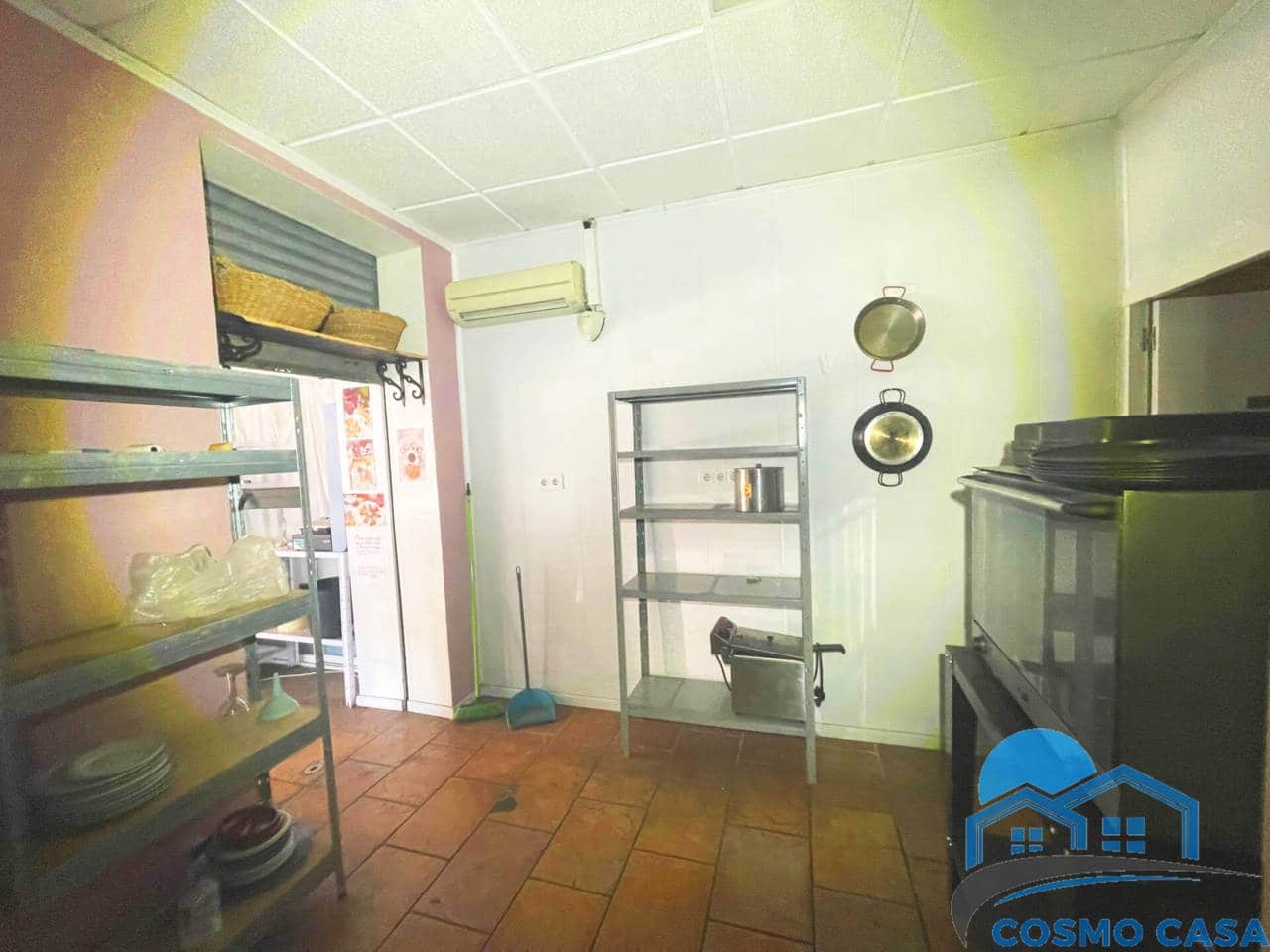 Erhverv til salg i Salou - € 130.000 (Ref: 9751485)