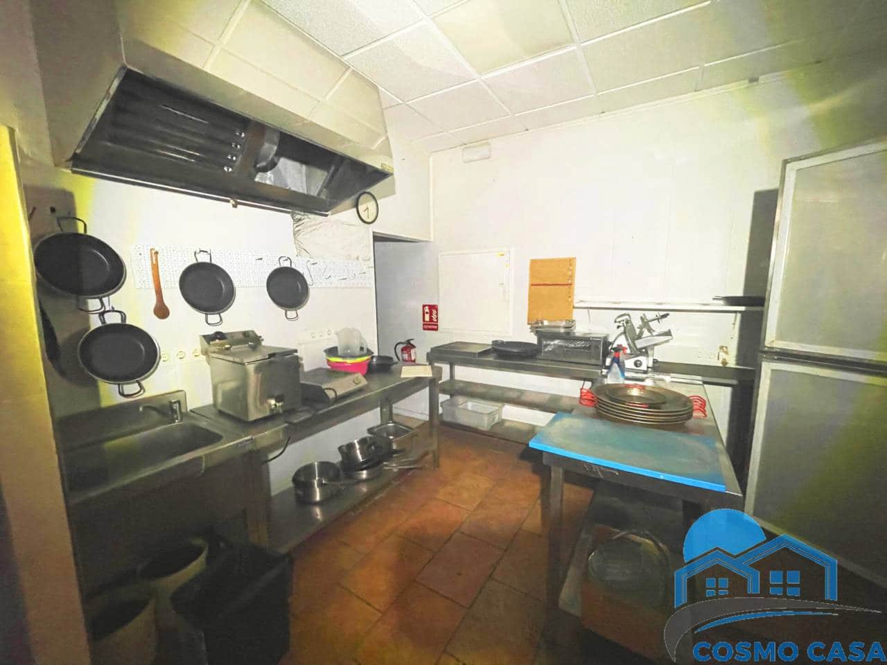 Erhverv til salg i Salou - € 130.000 (Ref: 9751485)