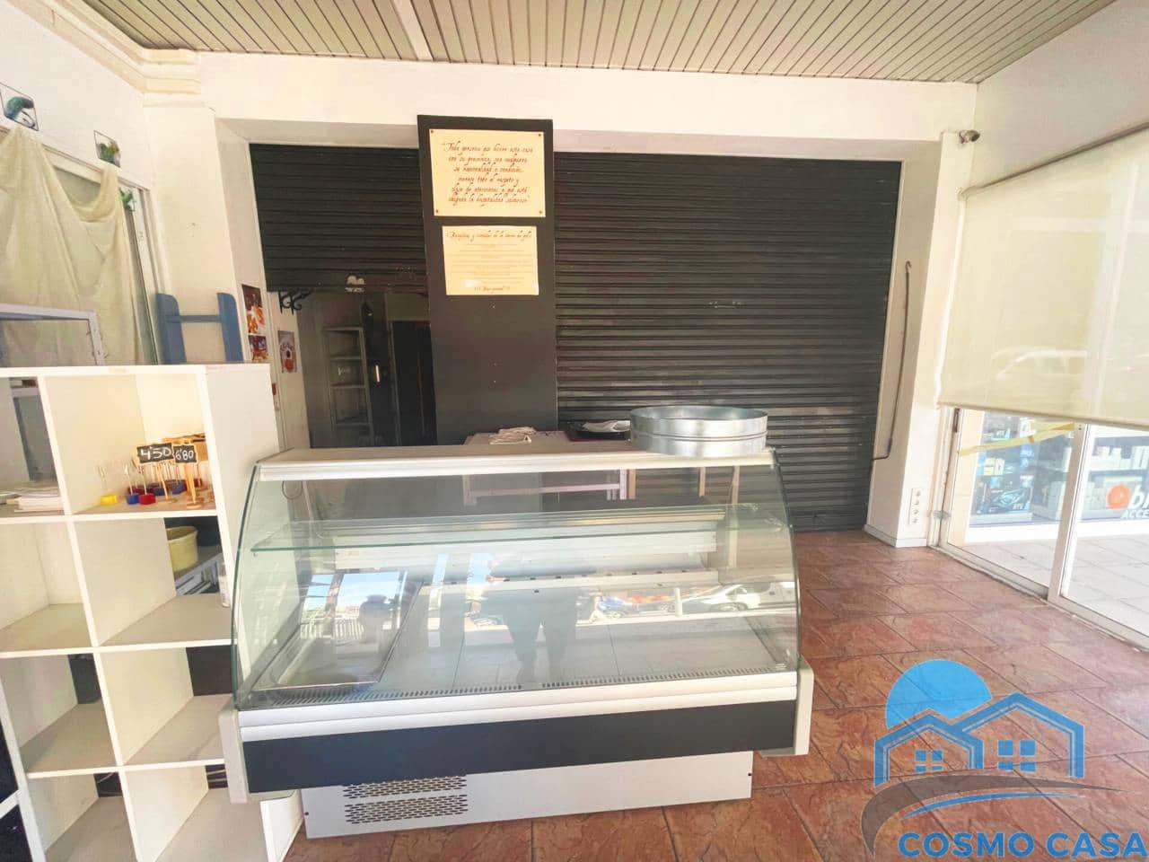 Erhverv til salg i Salou - € 130.000 (Ref: 9751485)