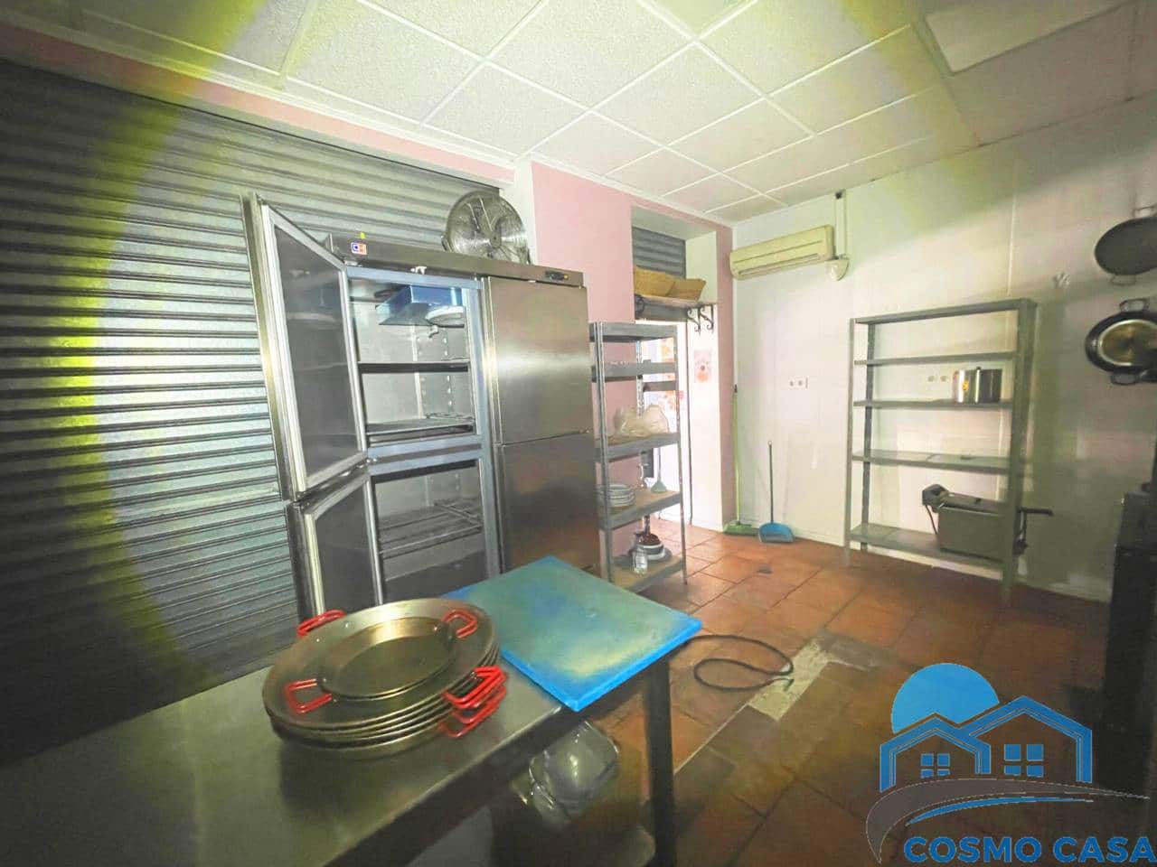 Erhverv til salg i Salou - € 130.000 (Ref: 9751485)