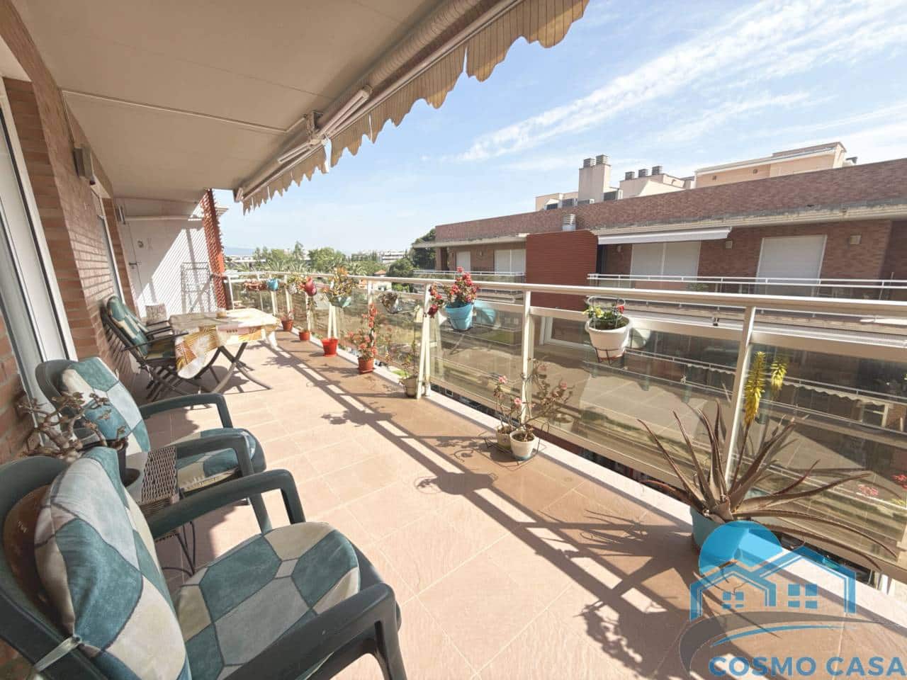 Ático de 4 habitaciones en Salou en venta con piscina garaje - 399.000 € (Ref: 9810944)