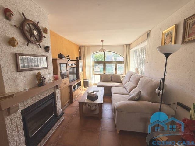 3 soveværelse Villa til salg i Cambrils med garage - € 325.000 (Ref: 9889658)