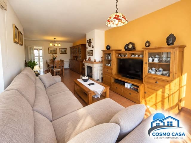 3 slaapkamer Villa te koop in Cambrils met garage - € 325.000 (Ref: 9889658)