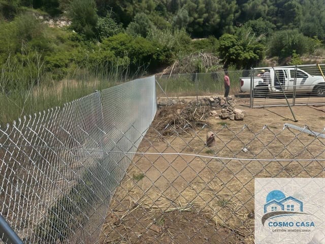 Terre non Aménagée à vendre à Pratdip - 35 000 € (Ref: 9966038)