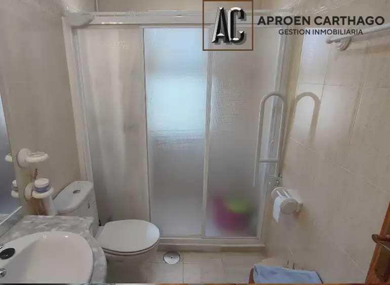 2 soveværelse Lejlighed til salg i La Manga del Mar Menor med swimmingpool garage - € 170.000 (Ref: 9843850)
