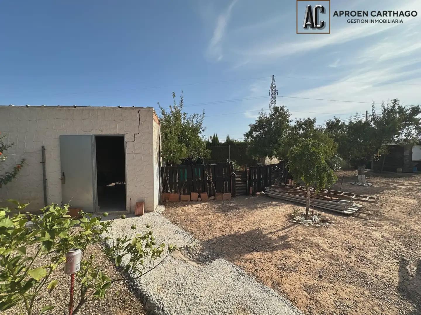 2 bedroom Finca/Country House for sale in El Palmero - € 133,000 (Ref: 9843856)