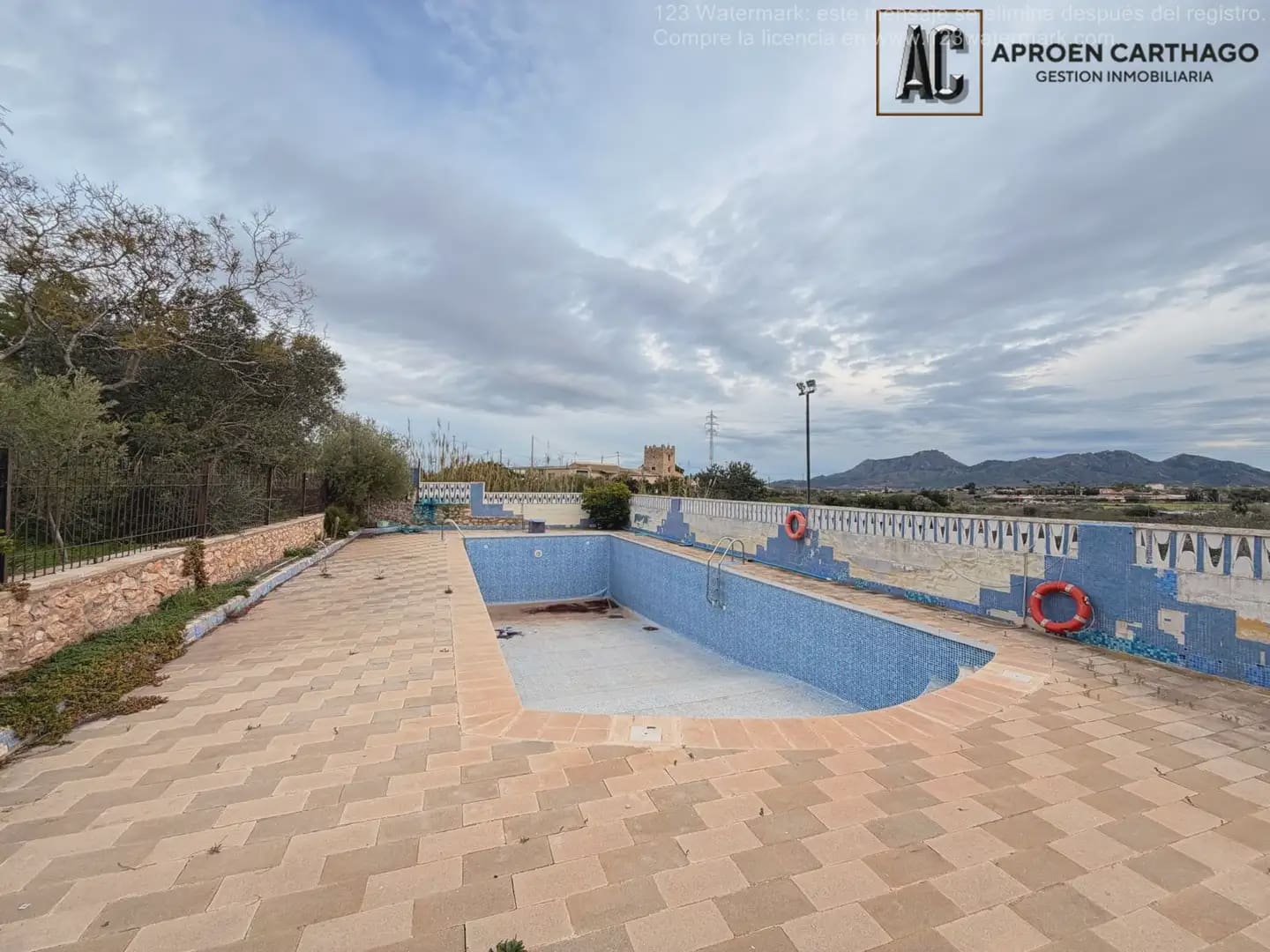 5 bedroom Finca/Country House for sale in Perin with pool garage - € 470,000 (Ref: 9843857)