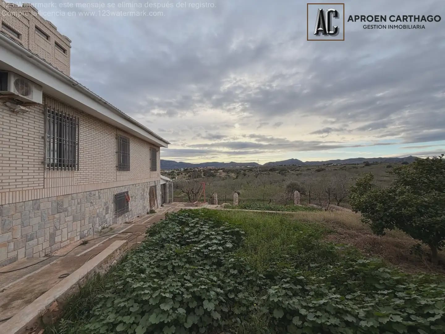5 bedroom Finca/Country House for sale in Perin with pool garage - € 470,000 (Ref: 9843857)