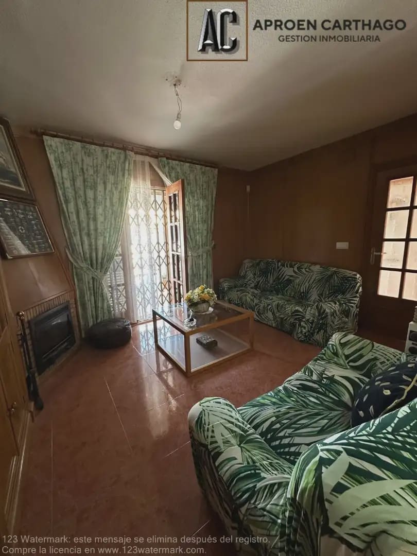 Chalet de 3 habitaciones en Cartagena en venta con garaje - 290.000 € (Ref: 9843859)