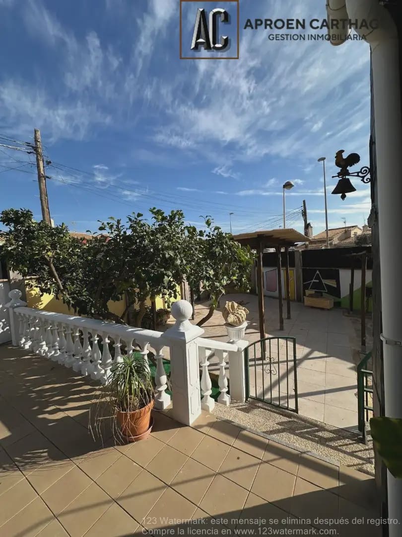 Chalet de 3 habitaciones en Cartagena en venta con garaje - 290.000 € (Ref: 9843859)