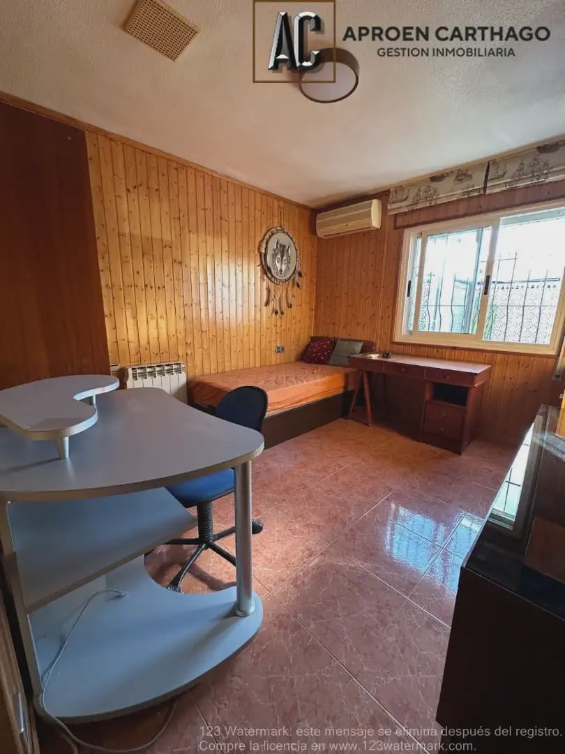 Chalet de 3 habitaciones en Cartagena en venta con garaje - 290.000 € (Ref: 9843859)
