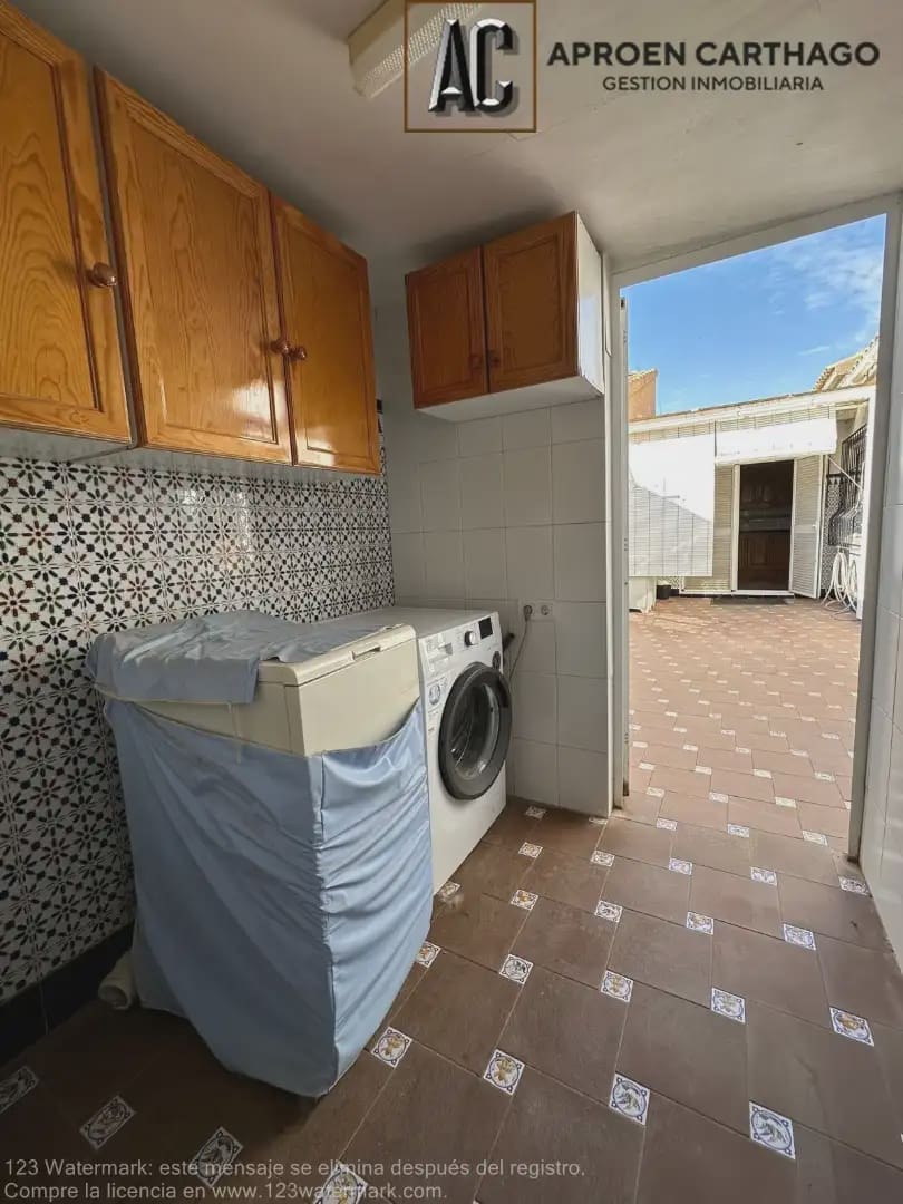 Chalet de 3 habitaciones en Cartagena en venta con garaje - 290.000 € (Ref: 9843859)