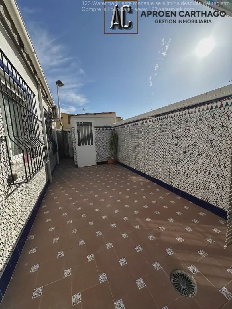 Chalet de 3 habitaciones en Cartagena en venta con garaje - 290.000 € (Ref: 9843859)