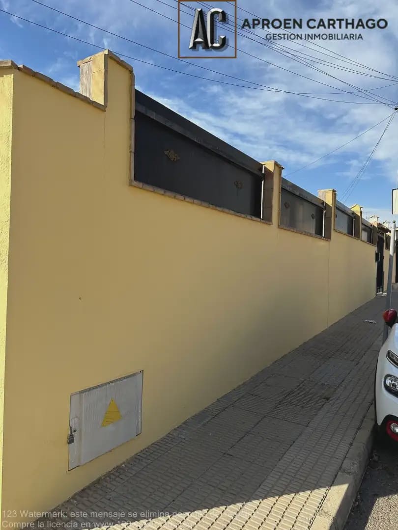 Chalet de 3 habitaciones en Cartagena en venta con garaje - 290.000 € (Ref: 9843859)