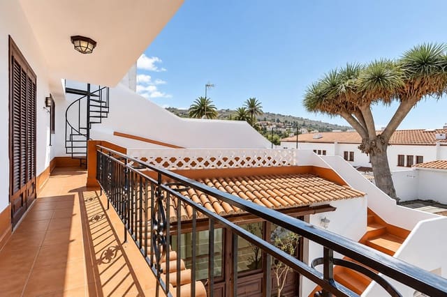 4 sovrum Radhus till salu i Tacoronte - 430 000 € (Ref: 10098563)