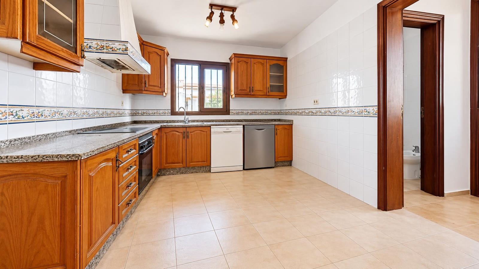 4 sovrum Radhus till salu i Tacoronte - 430 000 € (Ref: 10098563)