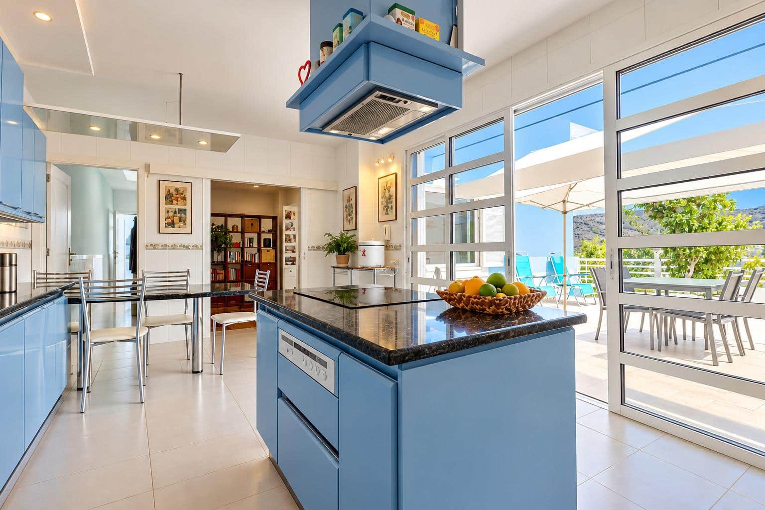 4 chambre Villa/Maison à vendre à Santa Cruz de Tenerife avec piscine garage - 675 000 € (Ref: 10111785)