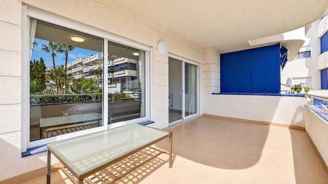 Piso de 3 habitaciones en Los Cristianos, Arona en venta con piscina garaje - 565.000 € (Ref: 10185094)
