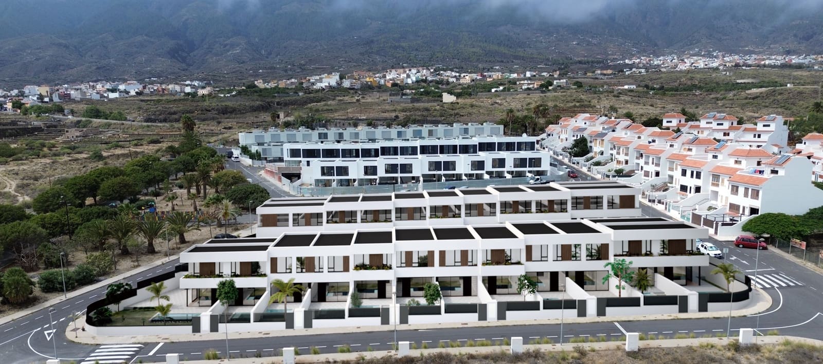 3 quarto Moradia em Banda para venda em Guimar com piscina garagem - 410 000 € (Ref: 9109823)