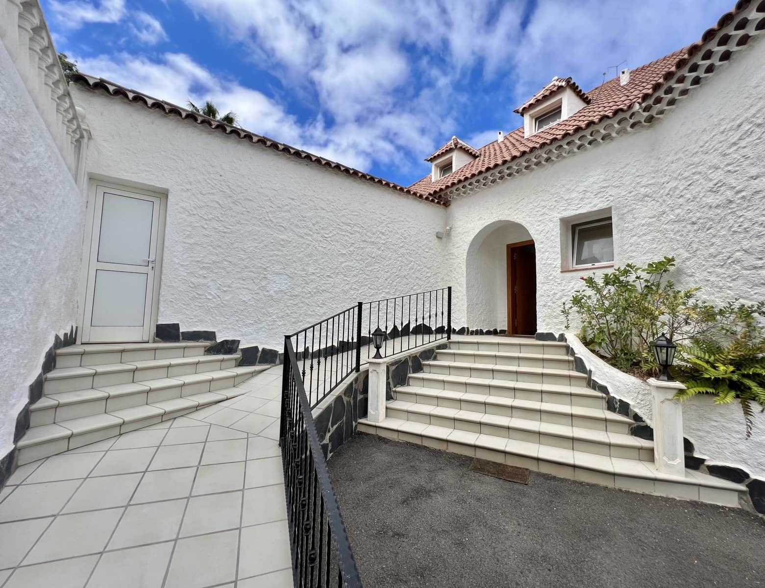 7 soveværelse Rækkehus til salg i Tacoronte med swimmingpool garage - € 1.300.000 (Ref: 9115080)