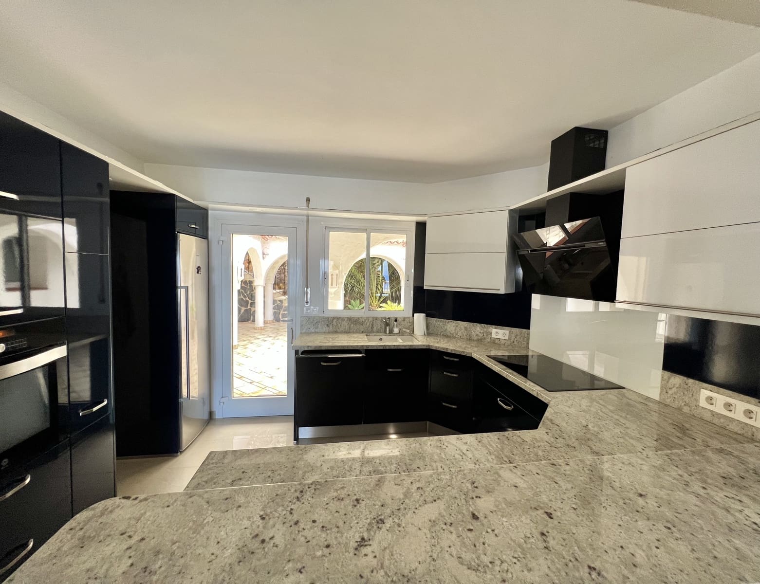 7 soveværelse Rækkehus til salg i Tacoronte med swimmingpool garage - € 1.300.000 (Ref: 9115080)