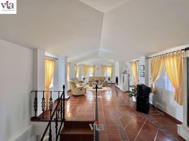 Chalet de 6 habitaciones en Tabaiba, El Rosario en venta con piscina garaje - 829.000 € (Ref: 9200222)