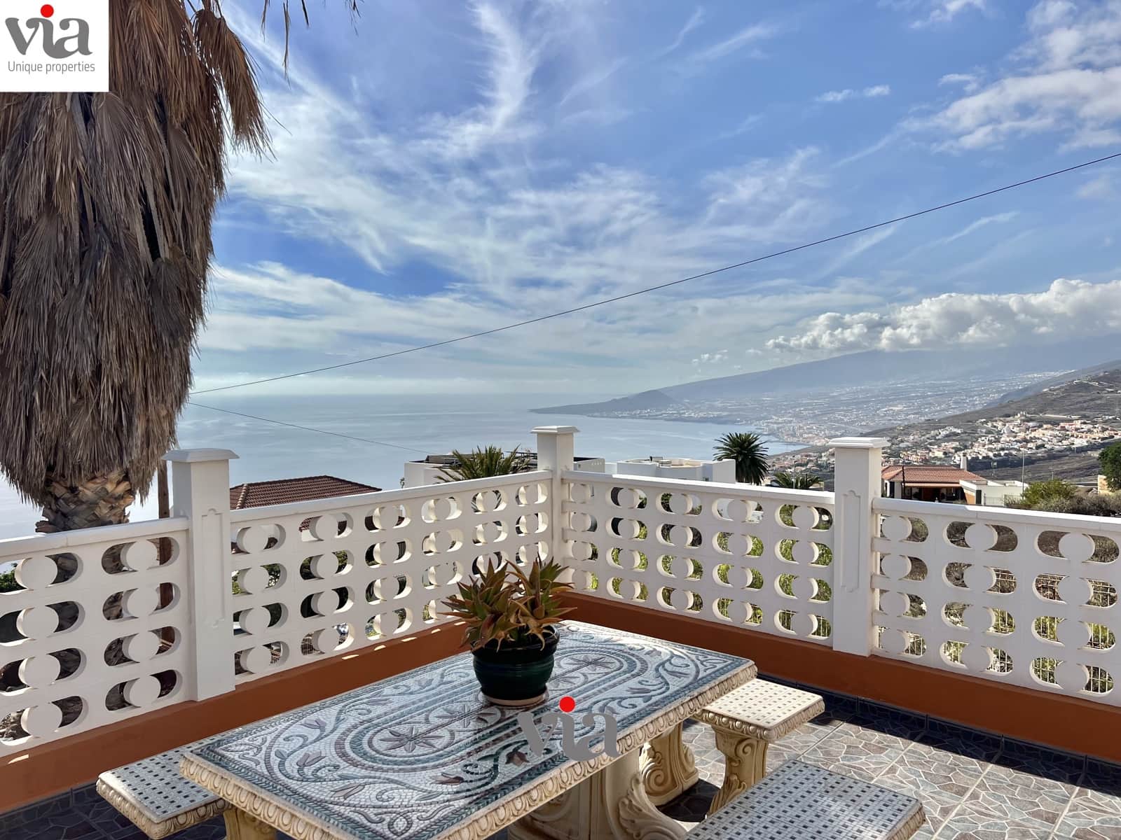 6 soveværelse Villa til salg i Tabaiba med swimmingpool garage - € 829.000 (Ref: 9200222)